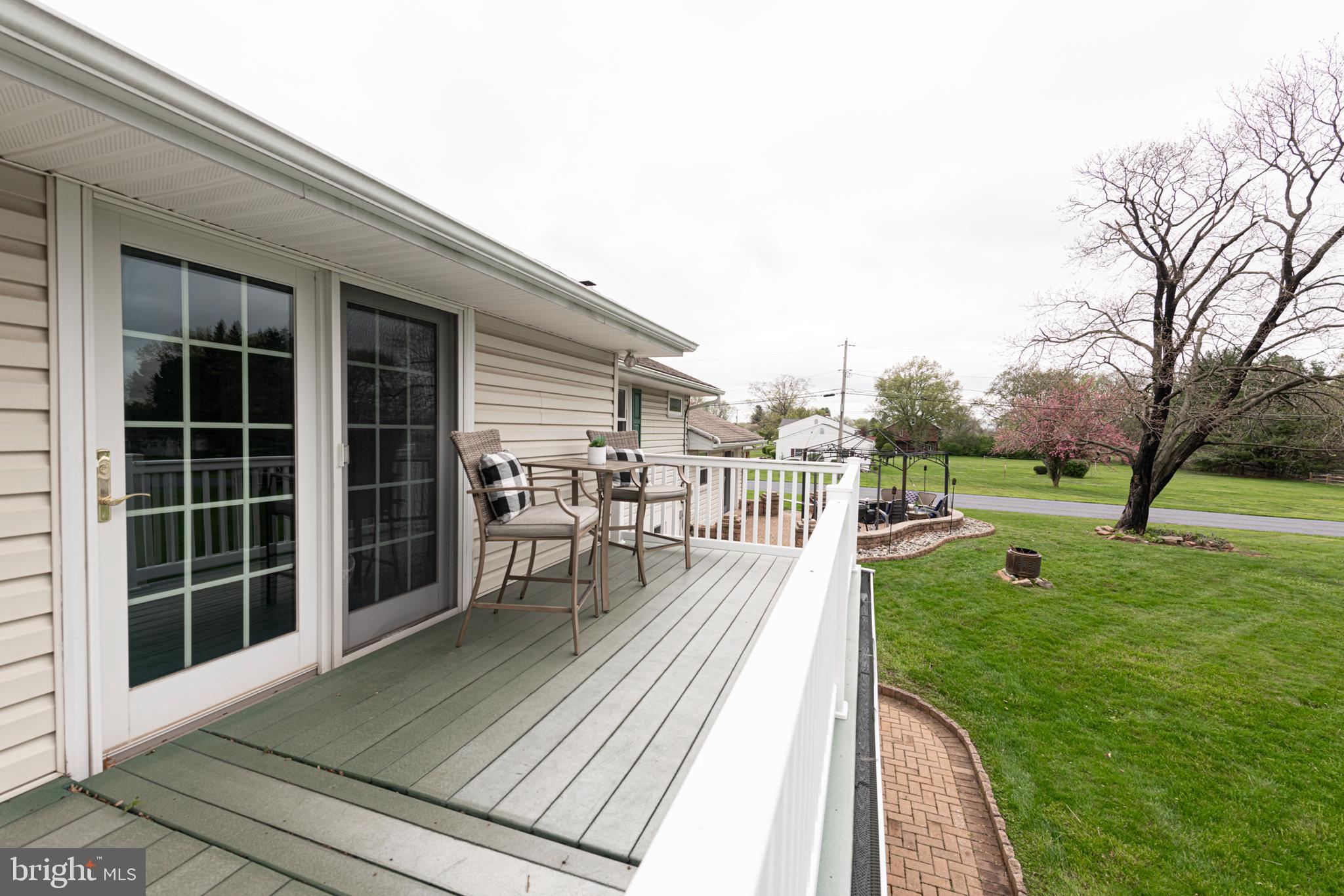 1827 E CEDARVILLE ROAD