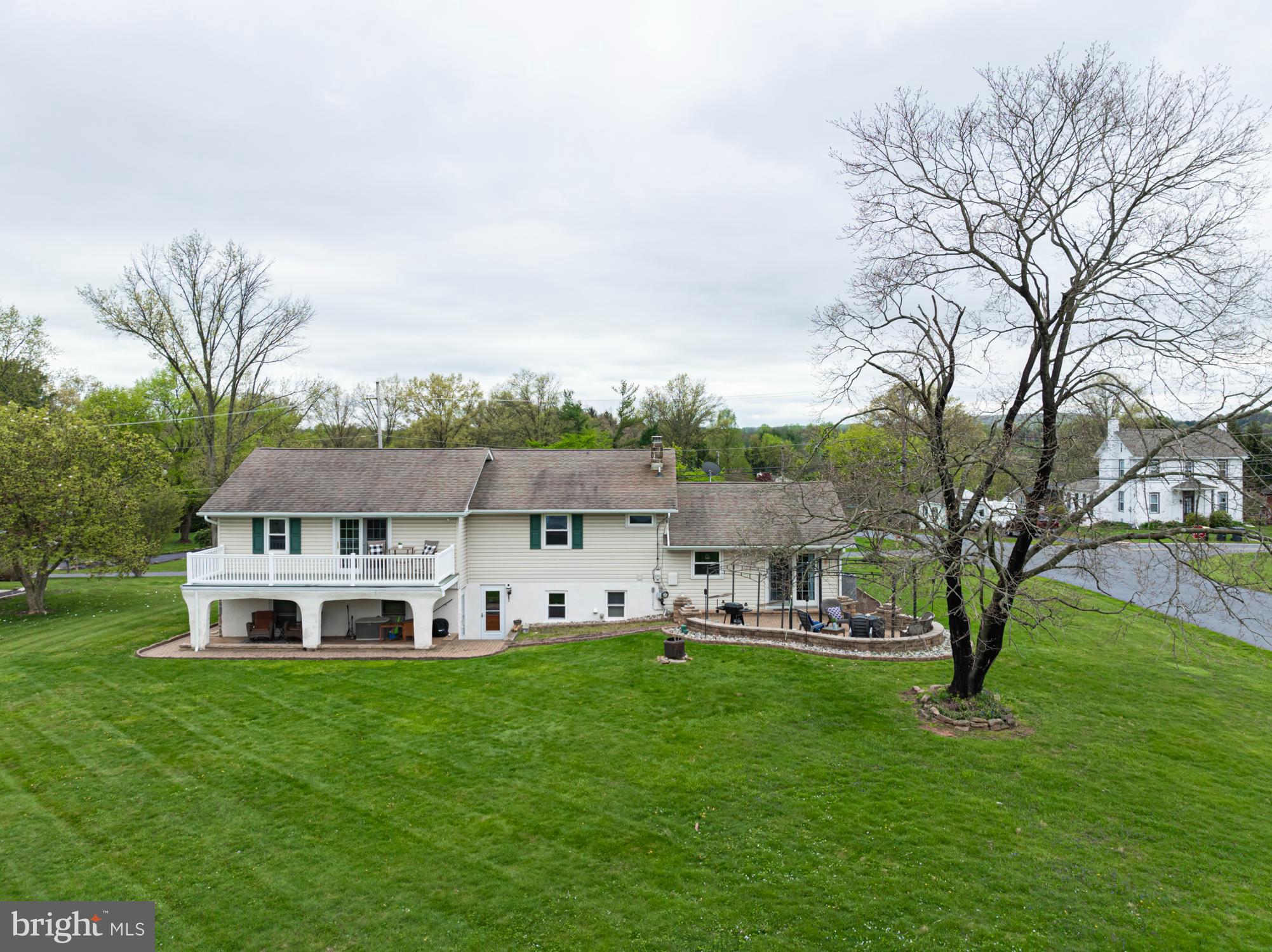 1827 E CEDARVILLE ROAD