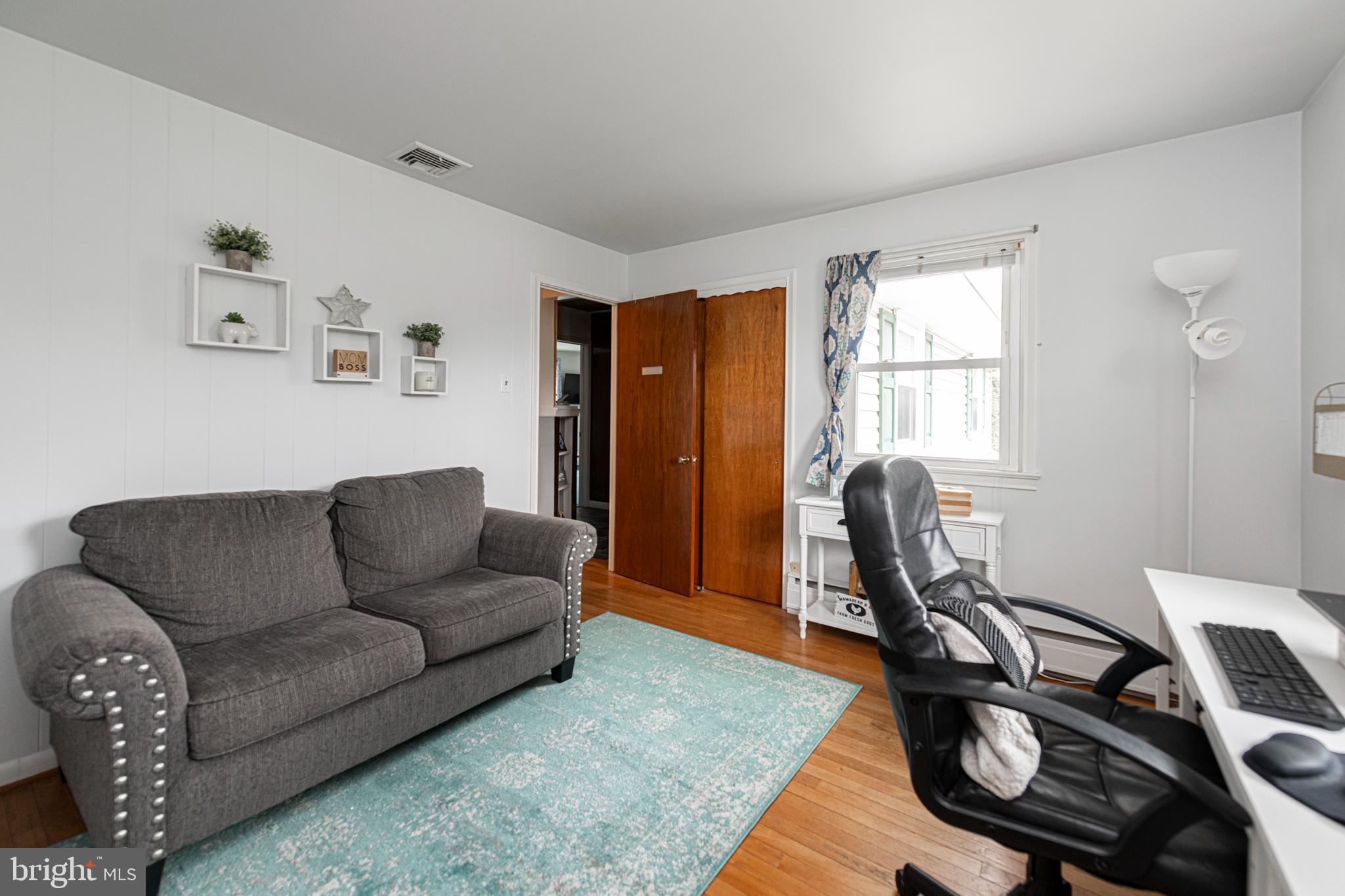 1827 E CEDARVILLE ROAD