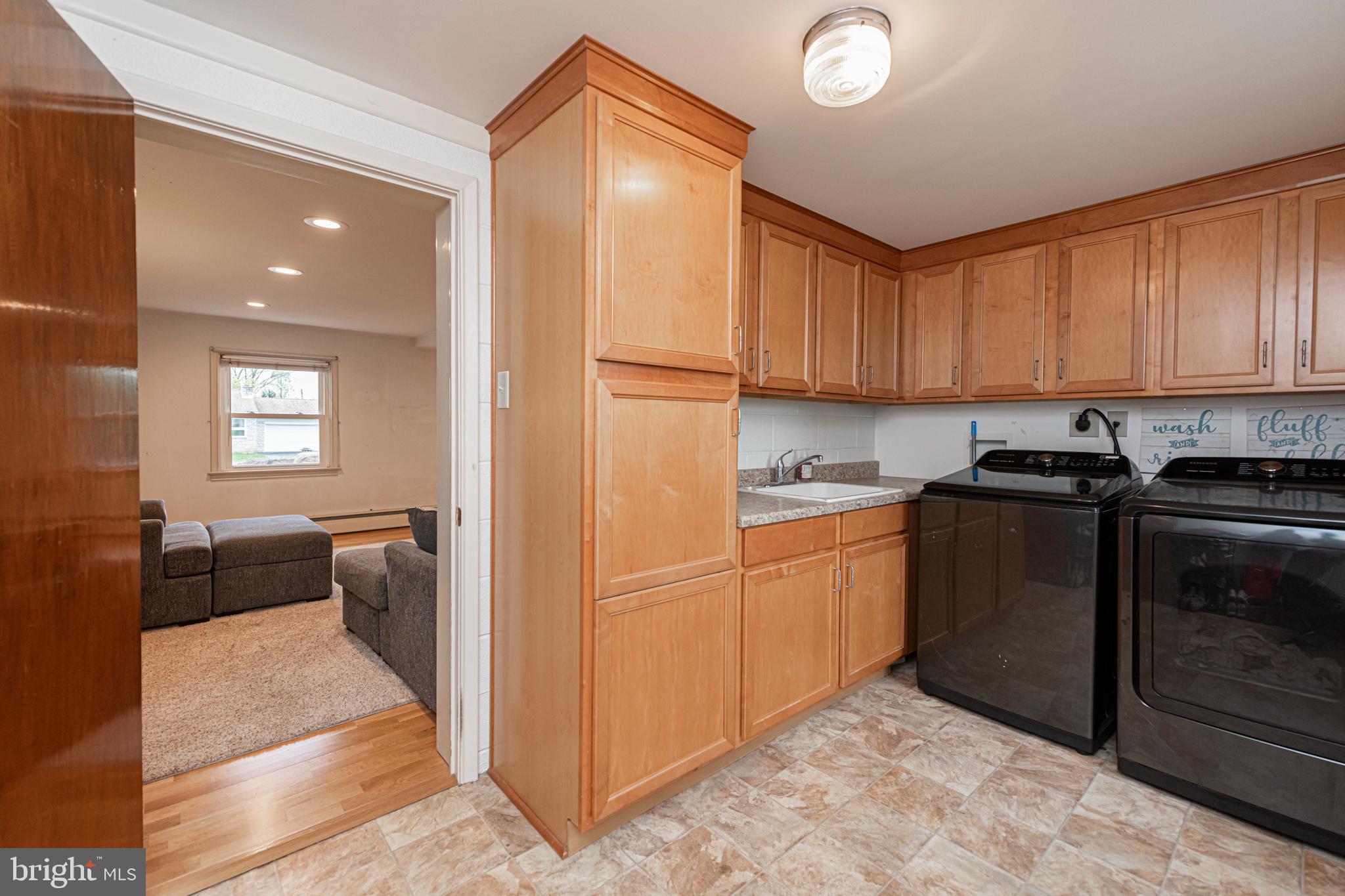 1827 E CEDARVILLE ROAD