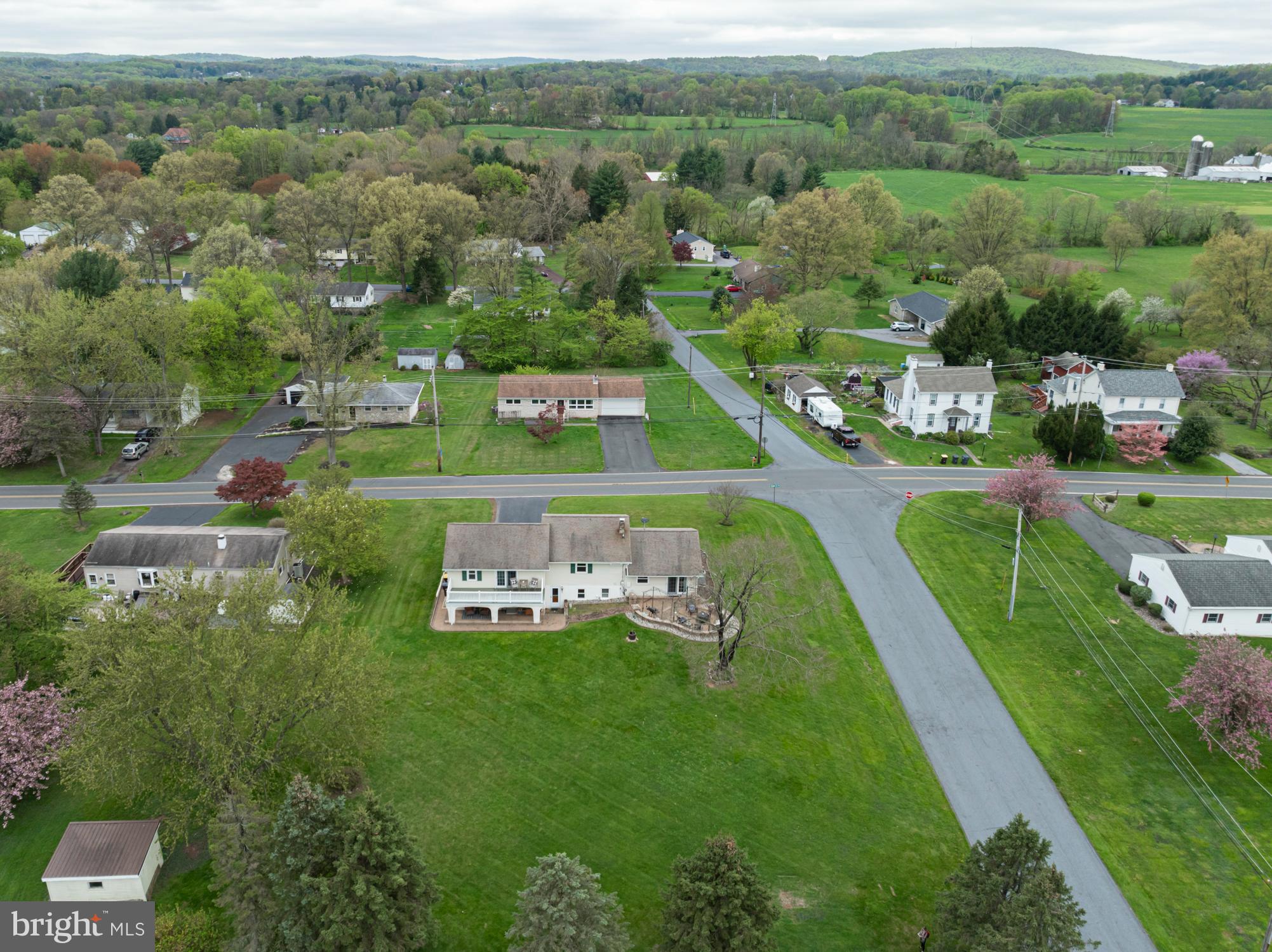 1827 E CEDARVILLE ROAD