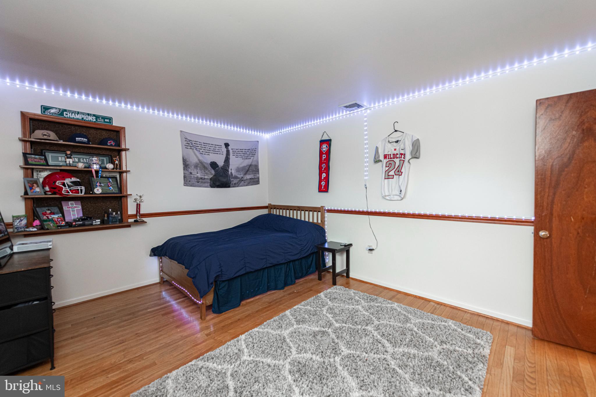 1827 E CEDARVILLE ROAD