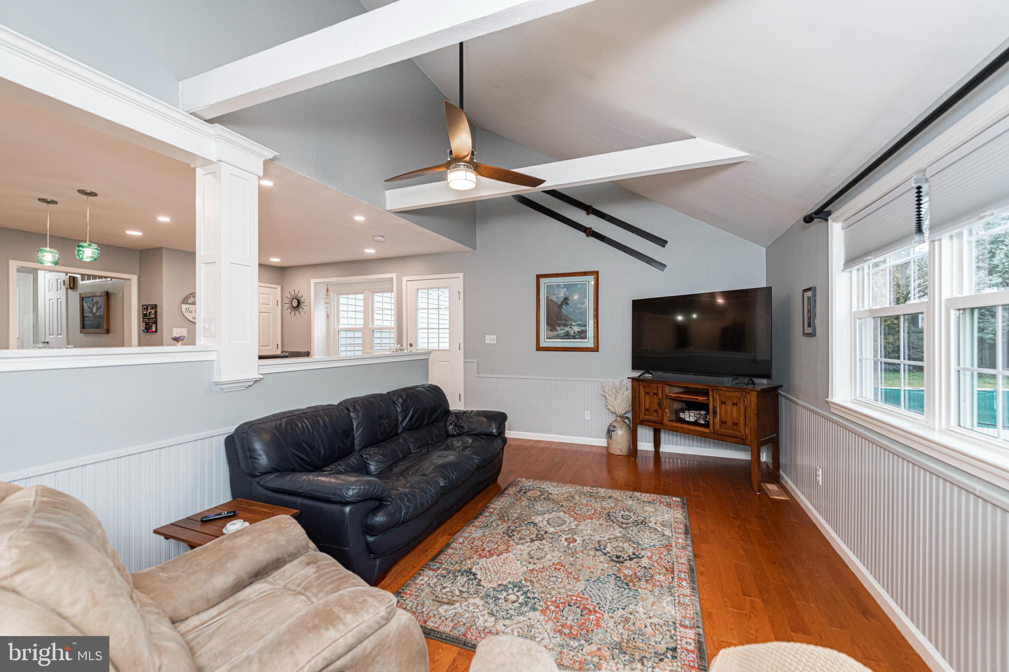 407 SAINT ANNS CIRCLE