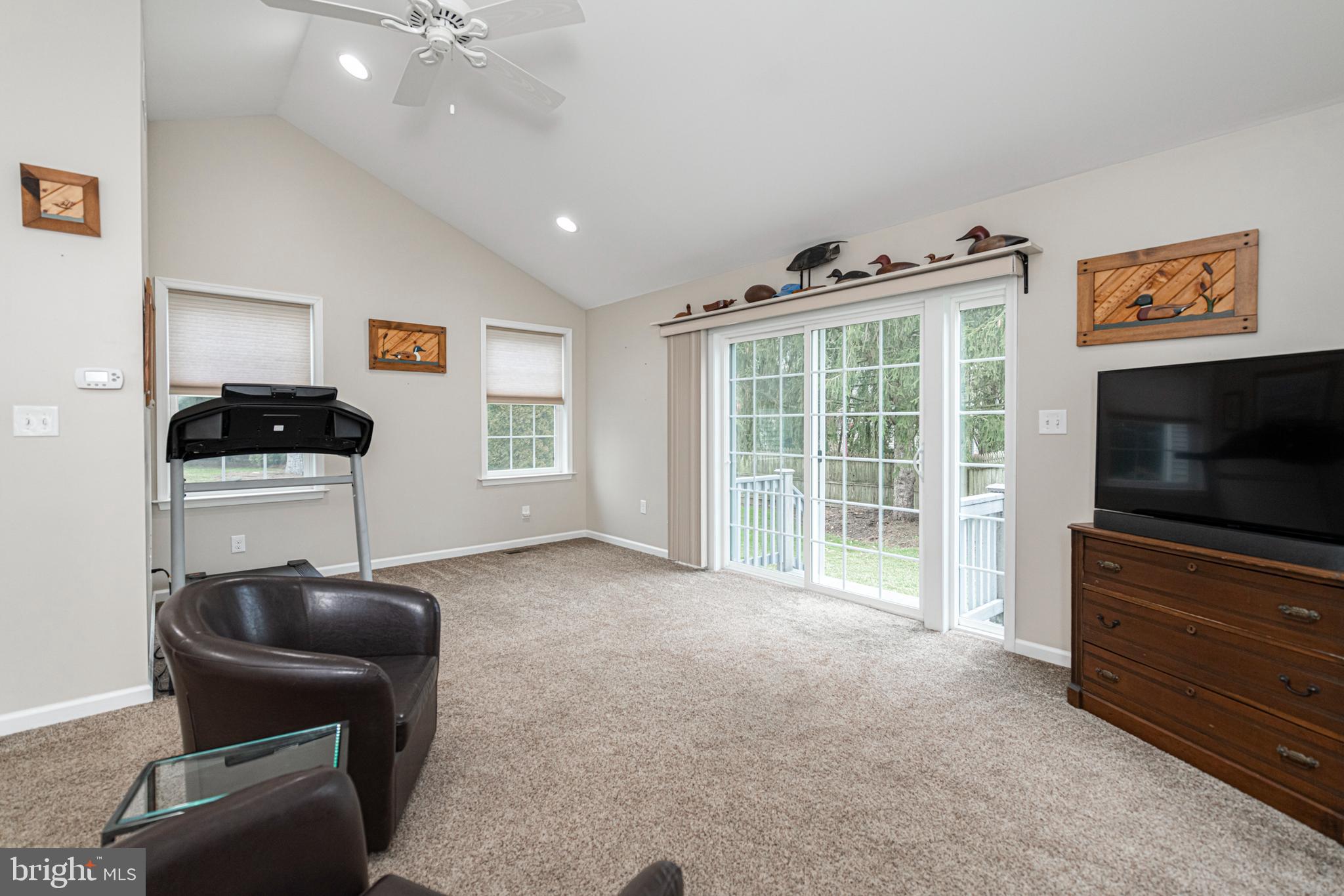 407 SAINT ANNS CIRCLE