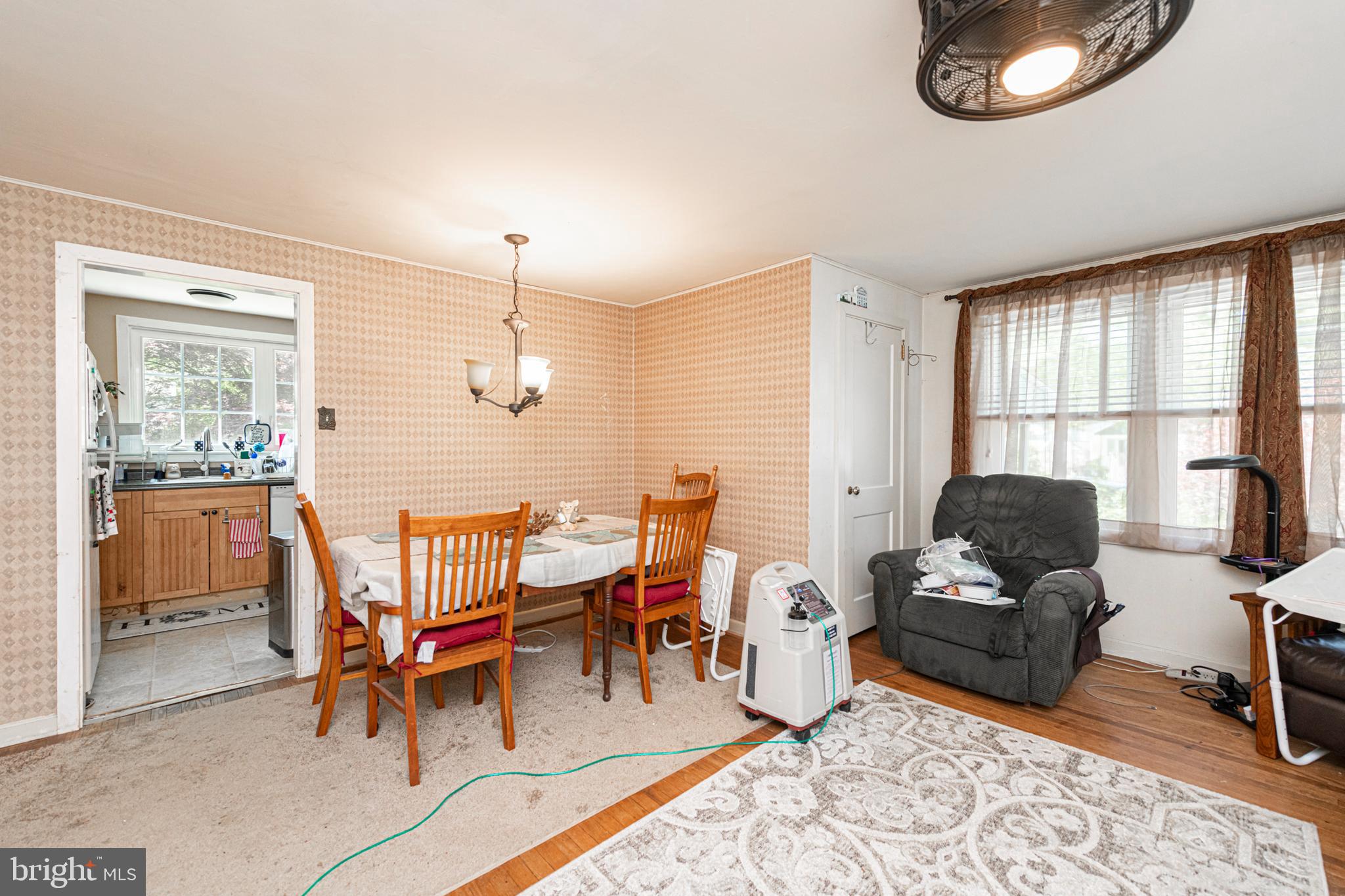 428 W ANDERSON AVENUE