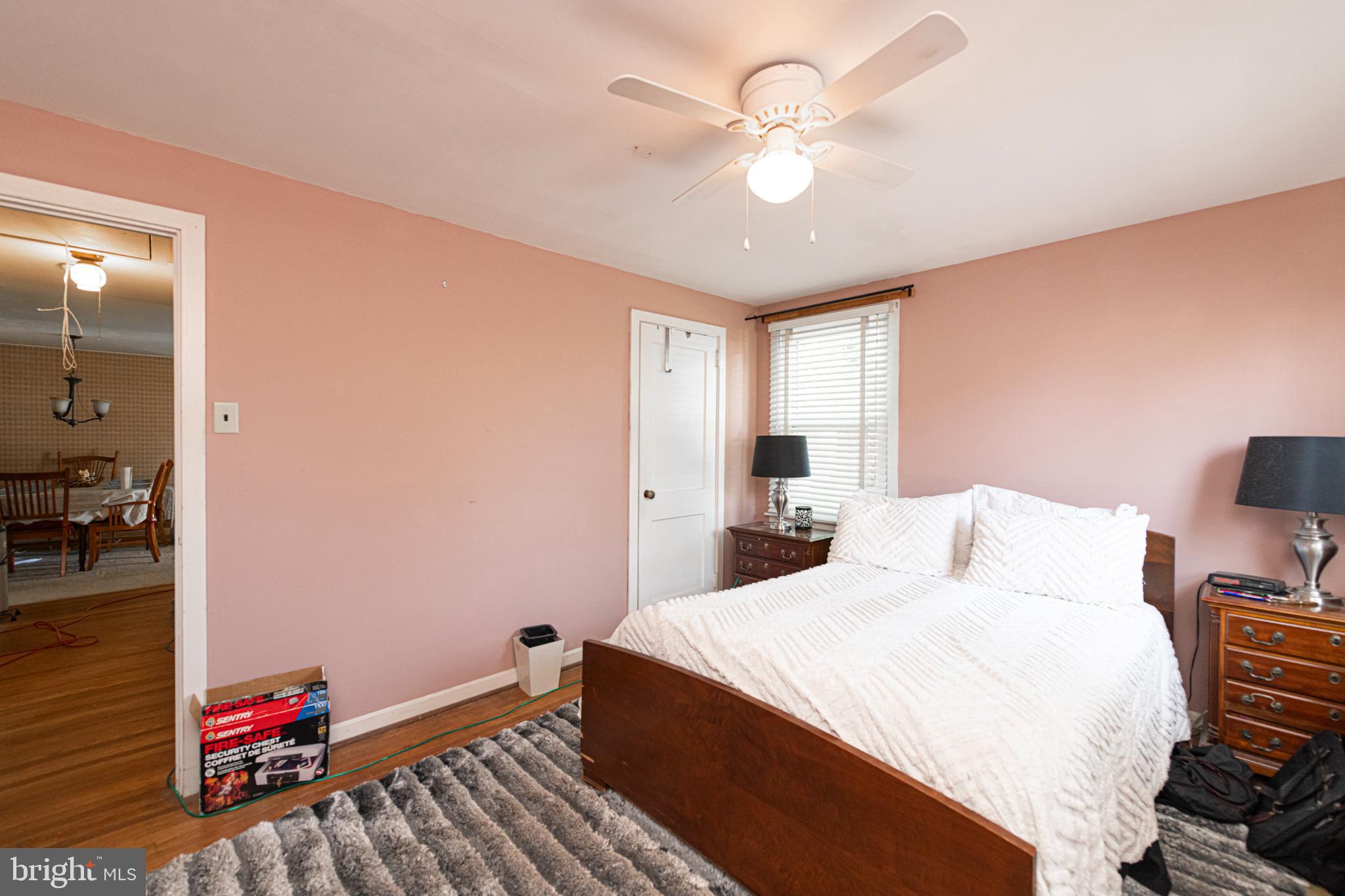 428 W ANDERSON AVENUE