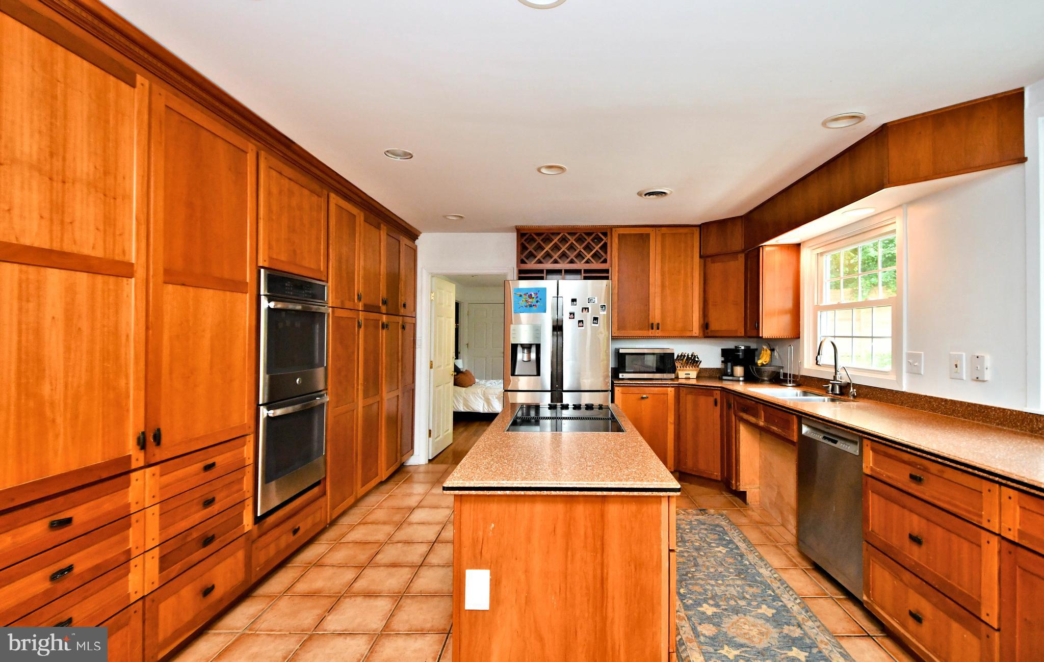 81 S FORGE MANOR DRIVE