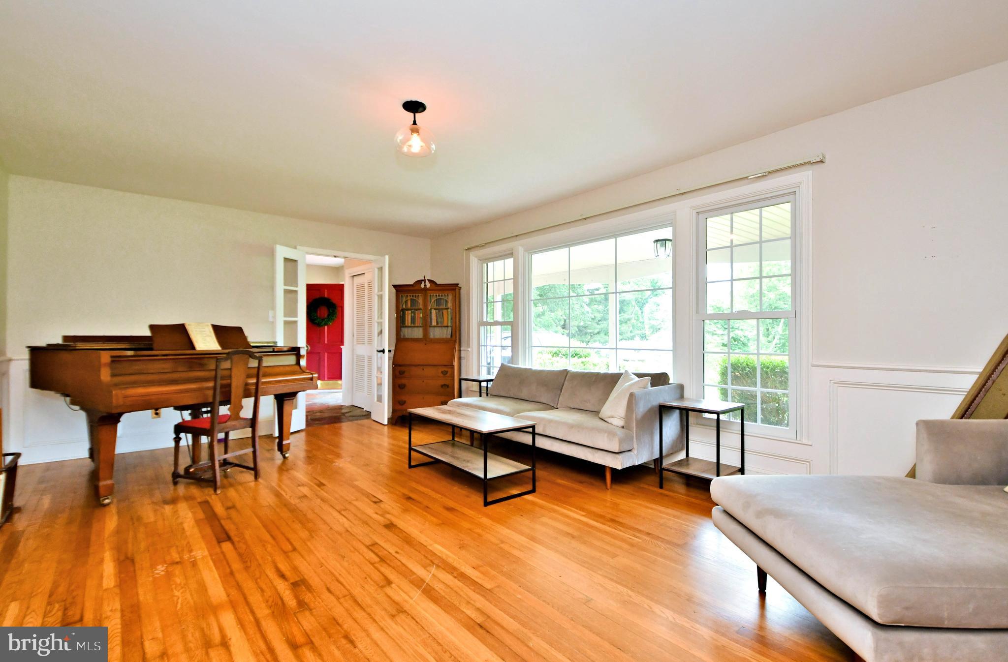 81 S FORGE MANOR DRIVE