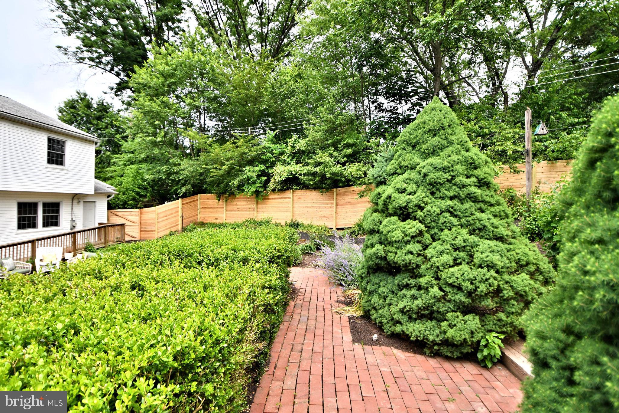 81 S FORGE MANOR DRIVE