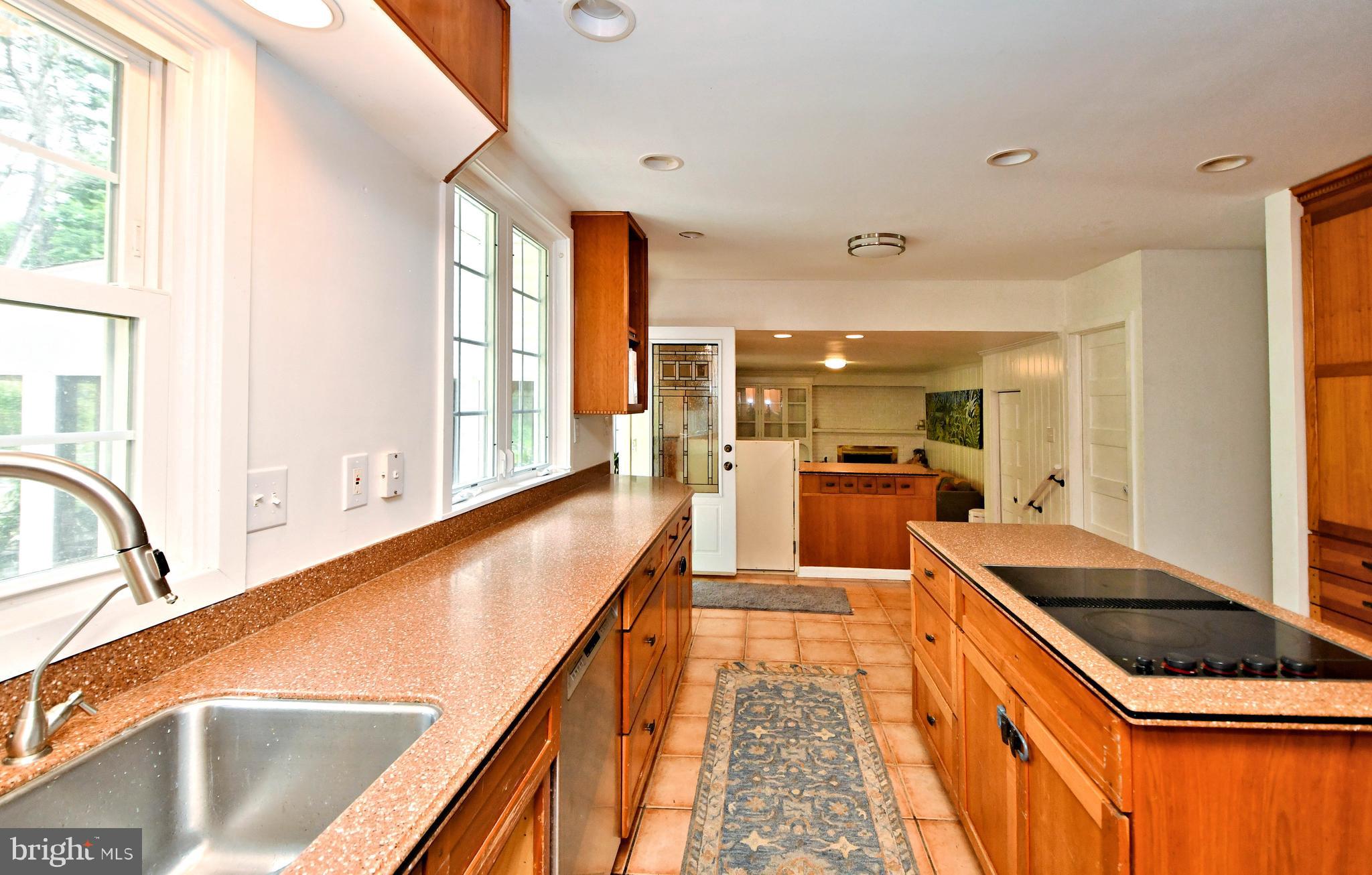 81 S FORGE MANOR DRIVE