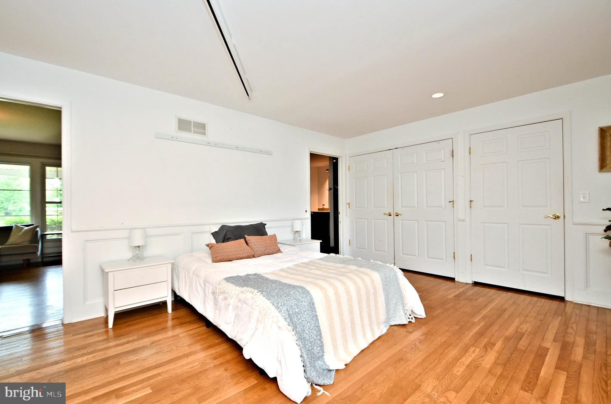 81 S FORGE MANOR DRIVE