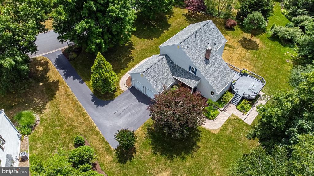 408 SAINT ANNS CIRCLE