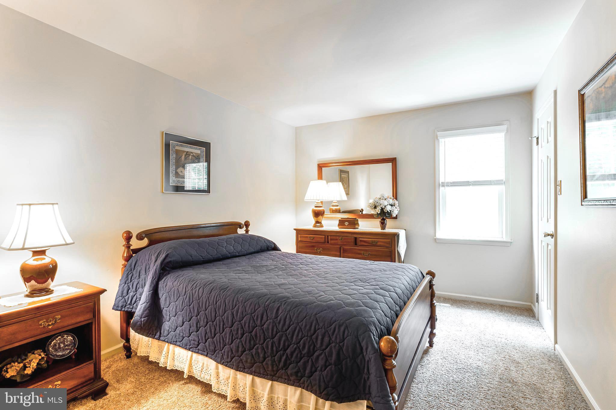 408 SAINT ANNS CIRCLE