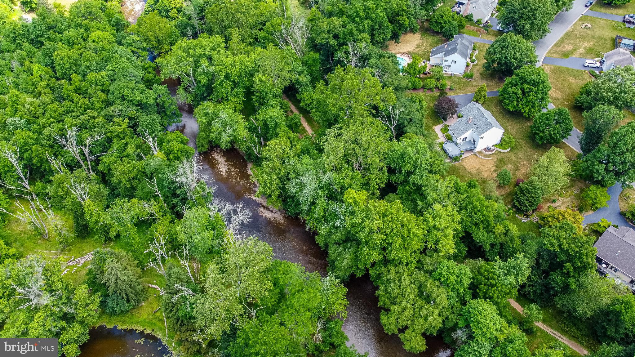 408 SAINT ANNS CIRCLE