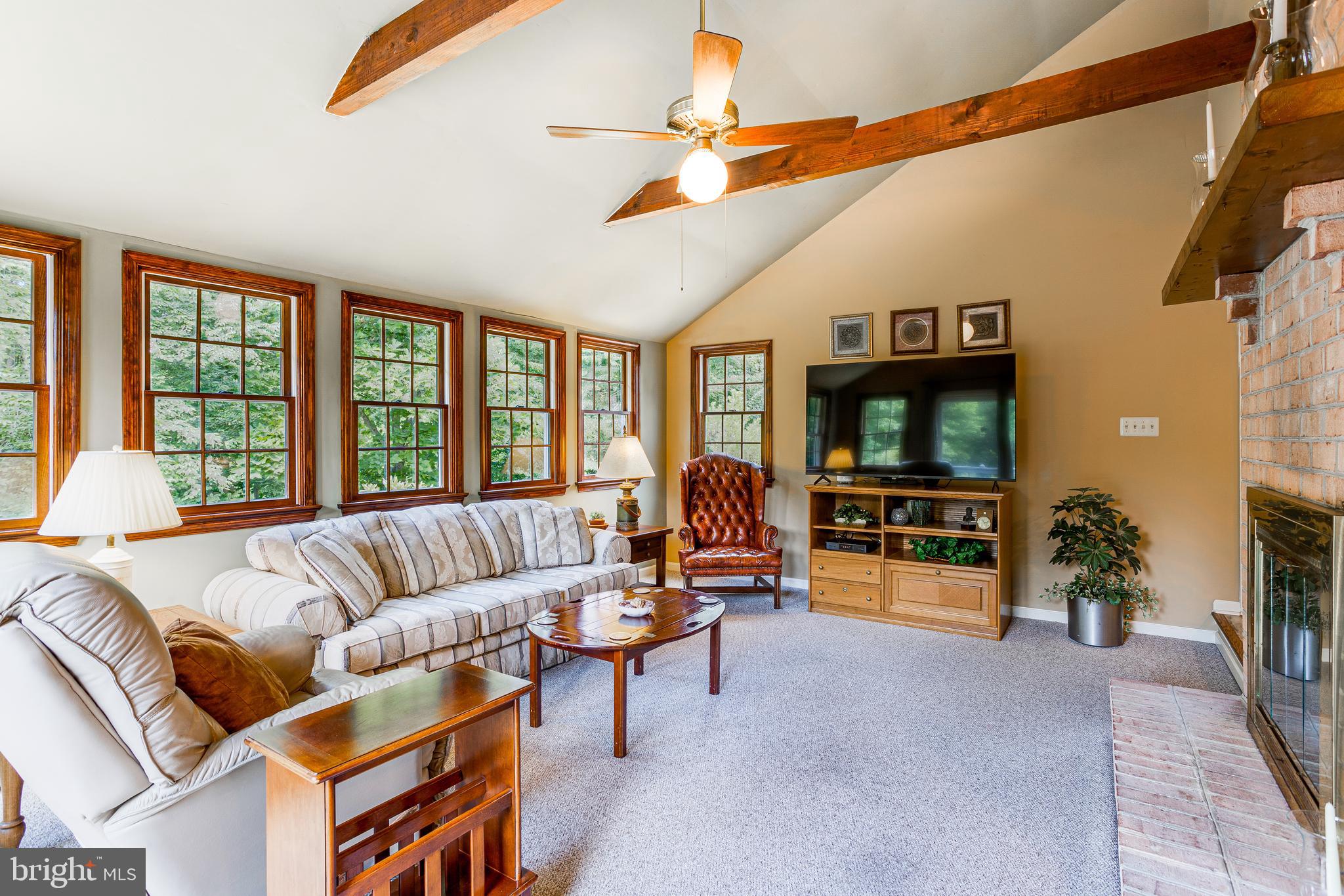 408 SAINT ANNS CIRCLE