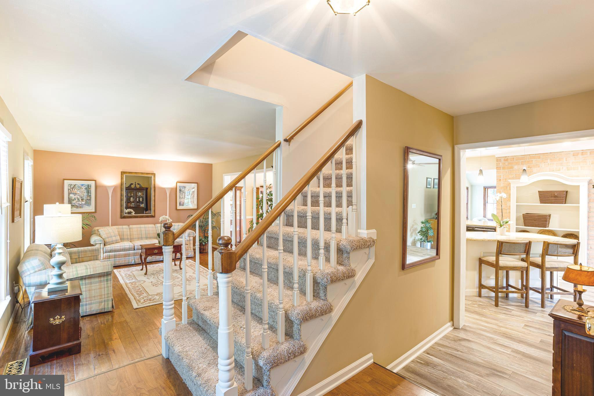 408 SAINT ANNS CIRCLE