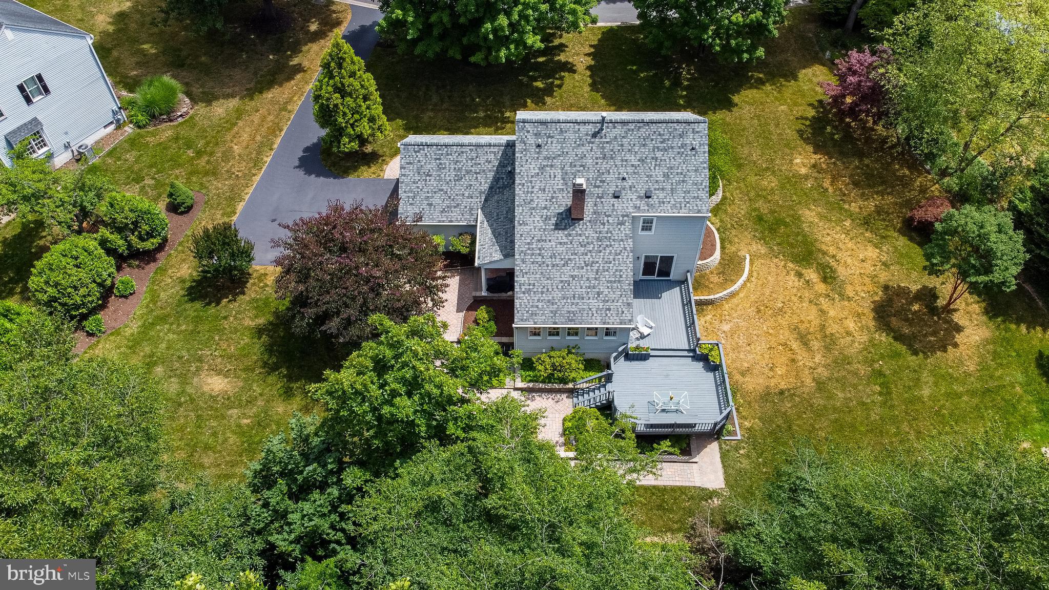 408 SAINT ANNS CIRCLE