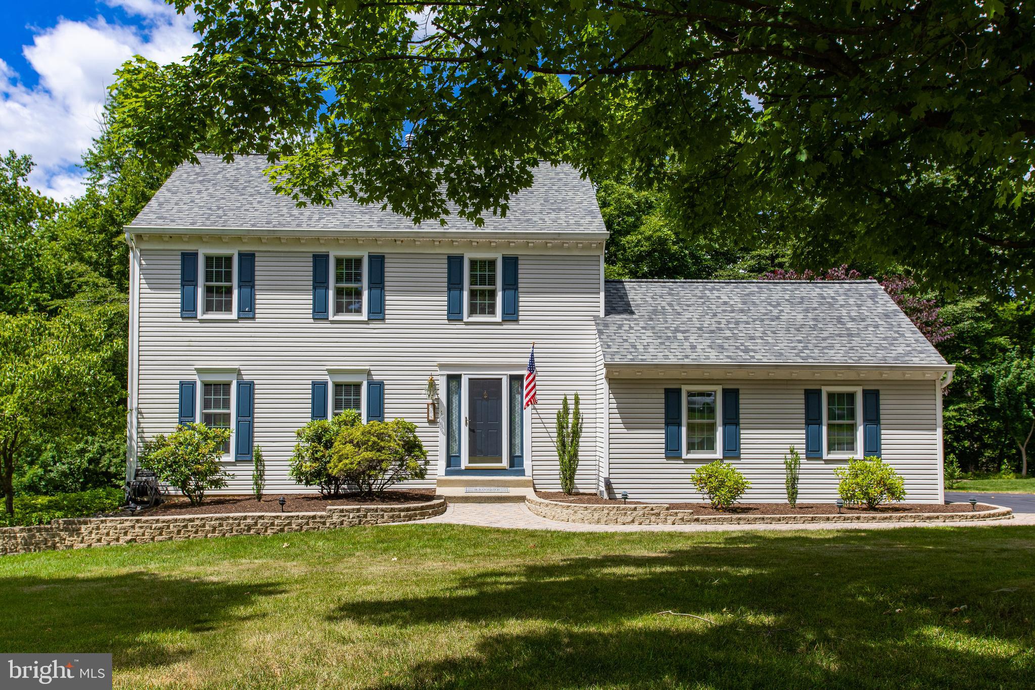 408 SAINT ANNS CIRCLE