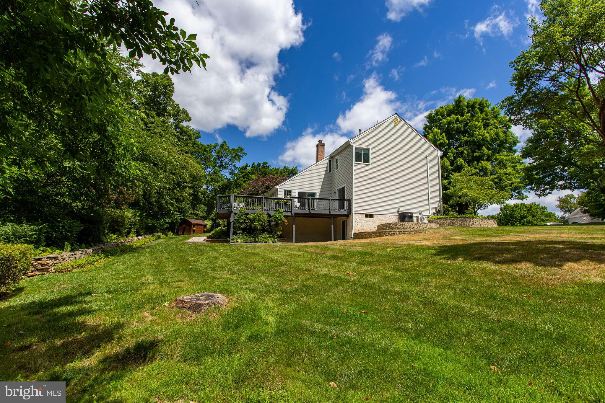 408 SAINT ANNS CIRCLE