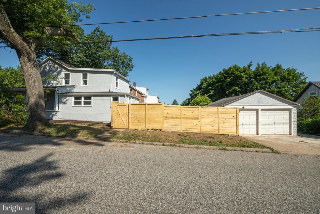 30 CHESTER AVENUE