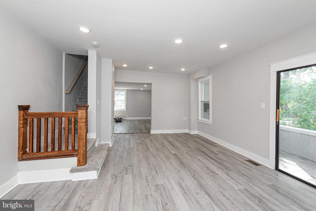 30 CHESTER AVENUE