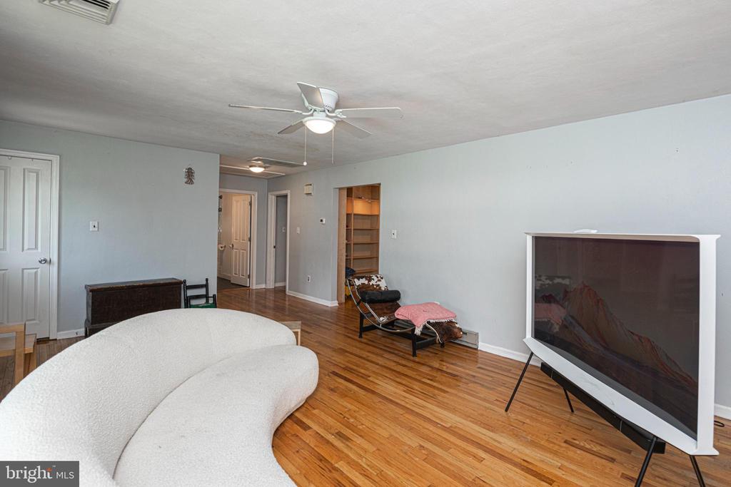 55 KENALCON DRIVE