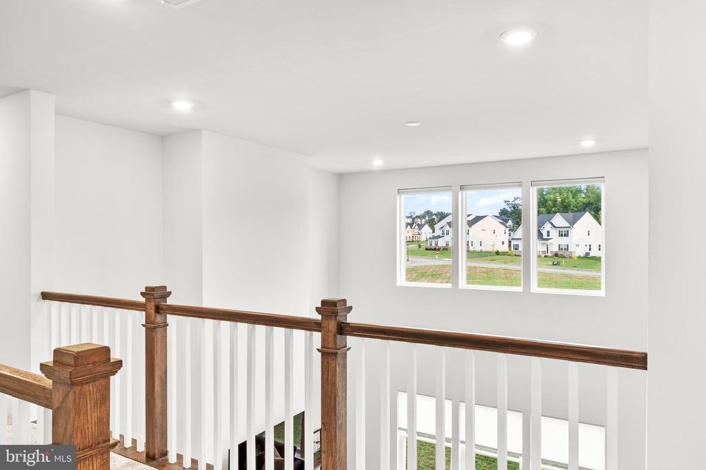 421 EMERALD COURT