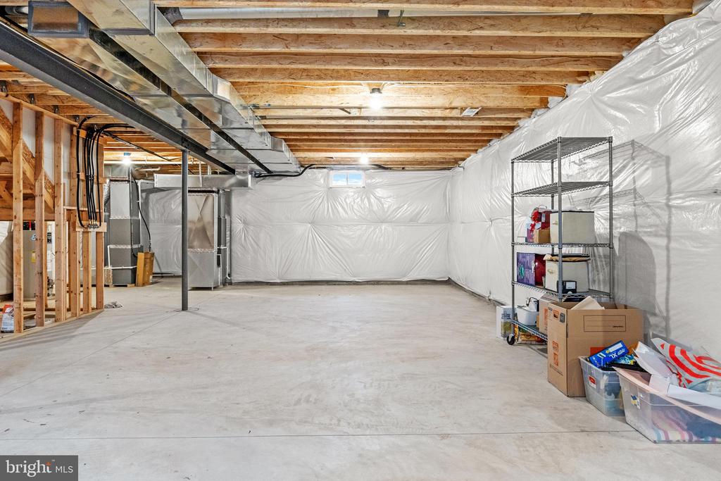 421 EMERALD COURT