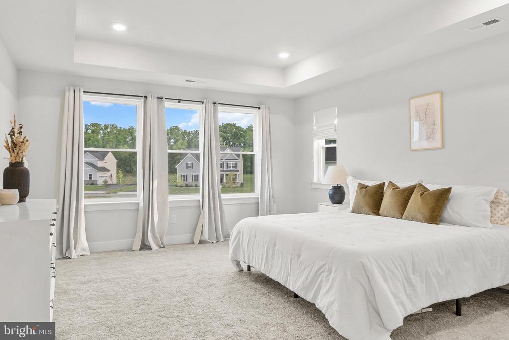 421 EMERALD COURT