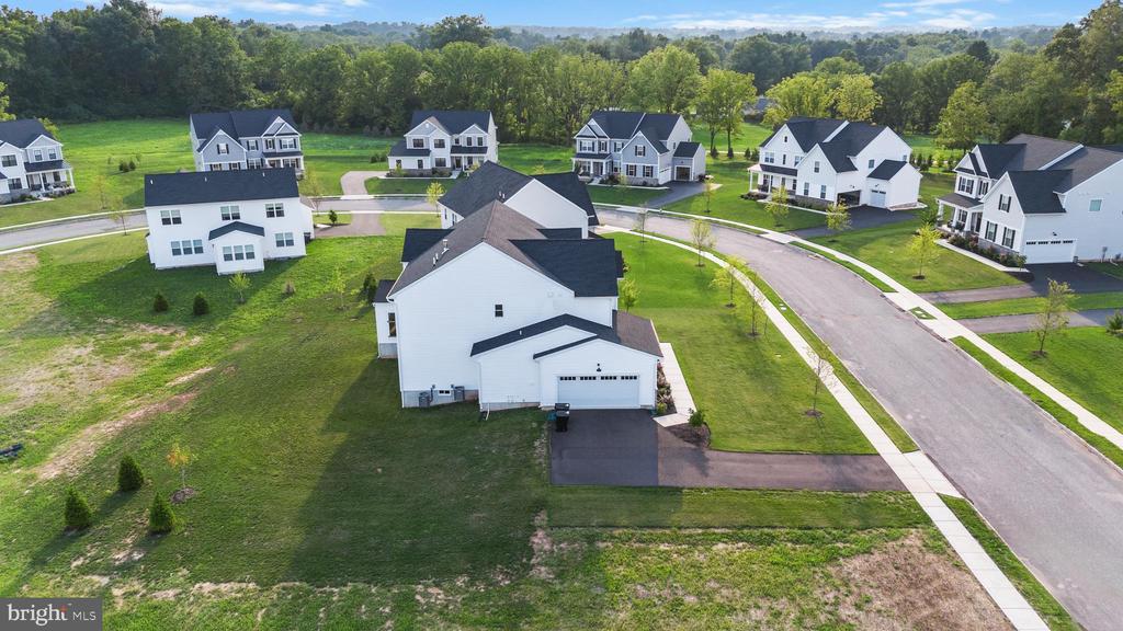 421 EMERALD COURT