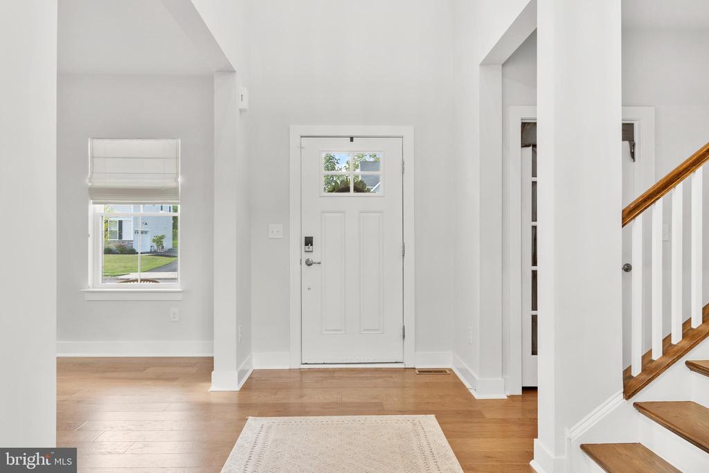 421 EMERALD COURT