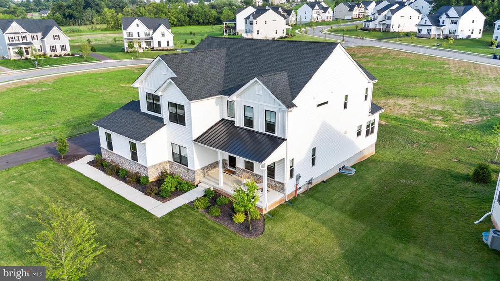 421 EMERALD COURT