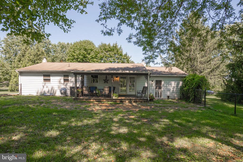 85 COUNTRY LANE