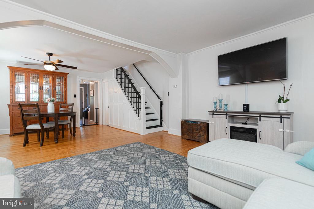121 COLUMBIA AVENUE