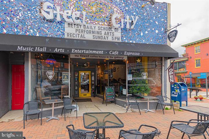 215 BRIDGE STREET UNIT B UNIT B