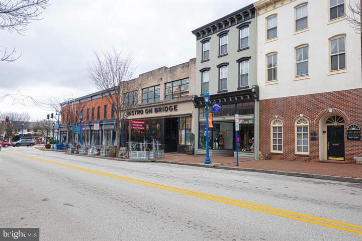 215 BRIDGE STREET UNIT B UNIT B