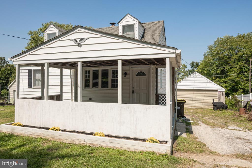 53 VILLAGE WAY
