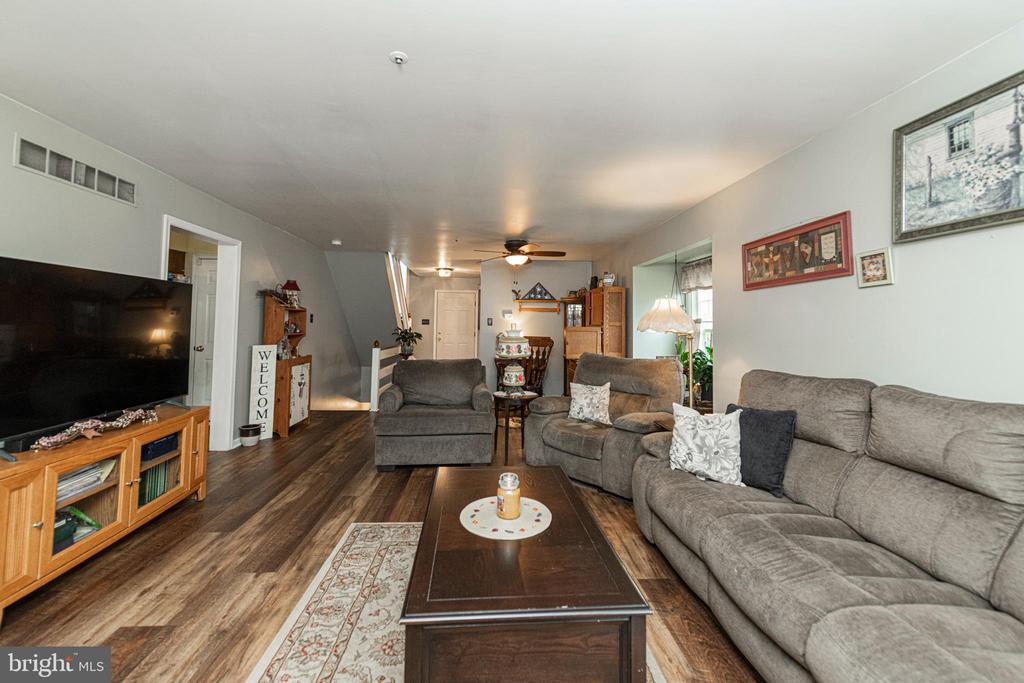 1803 MR PECKS PLACE