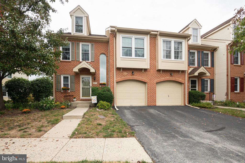 1803 MR PECKS PLACE