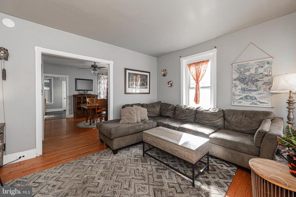 405 FRANKLIN AVENUE