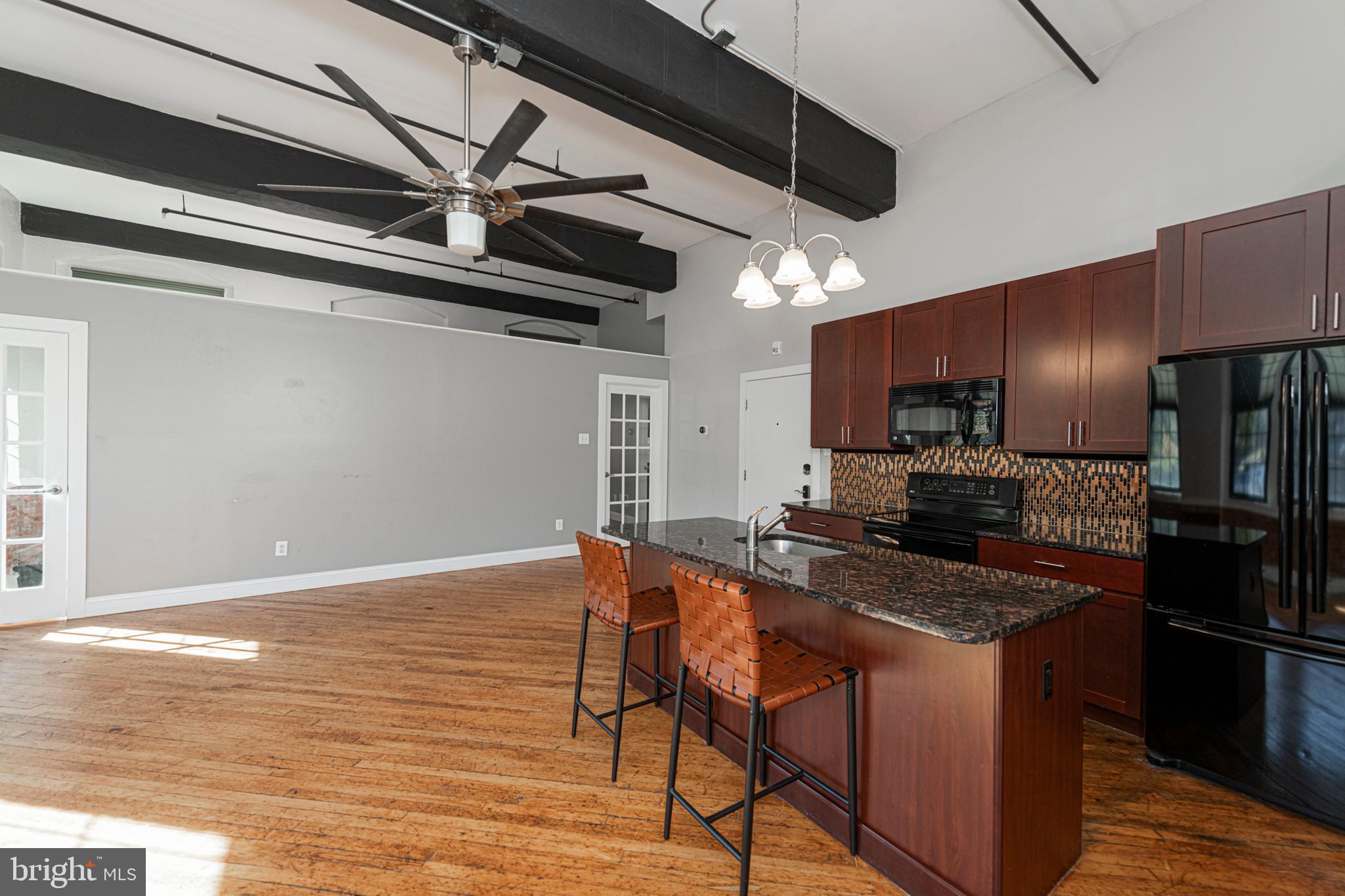 200 LINCOLN AVENUE 128