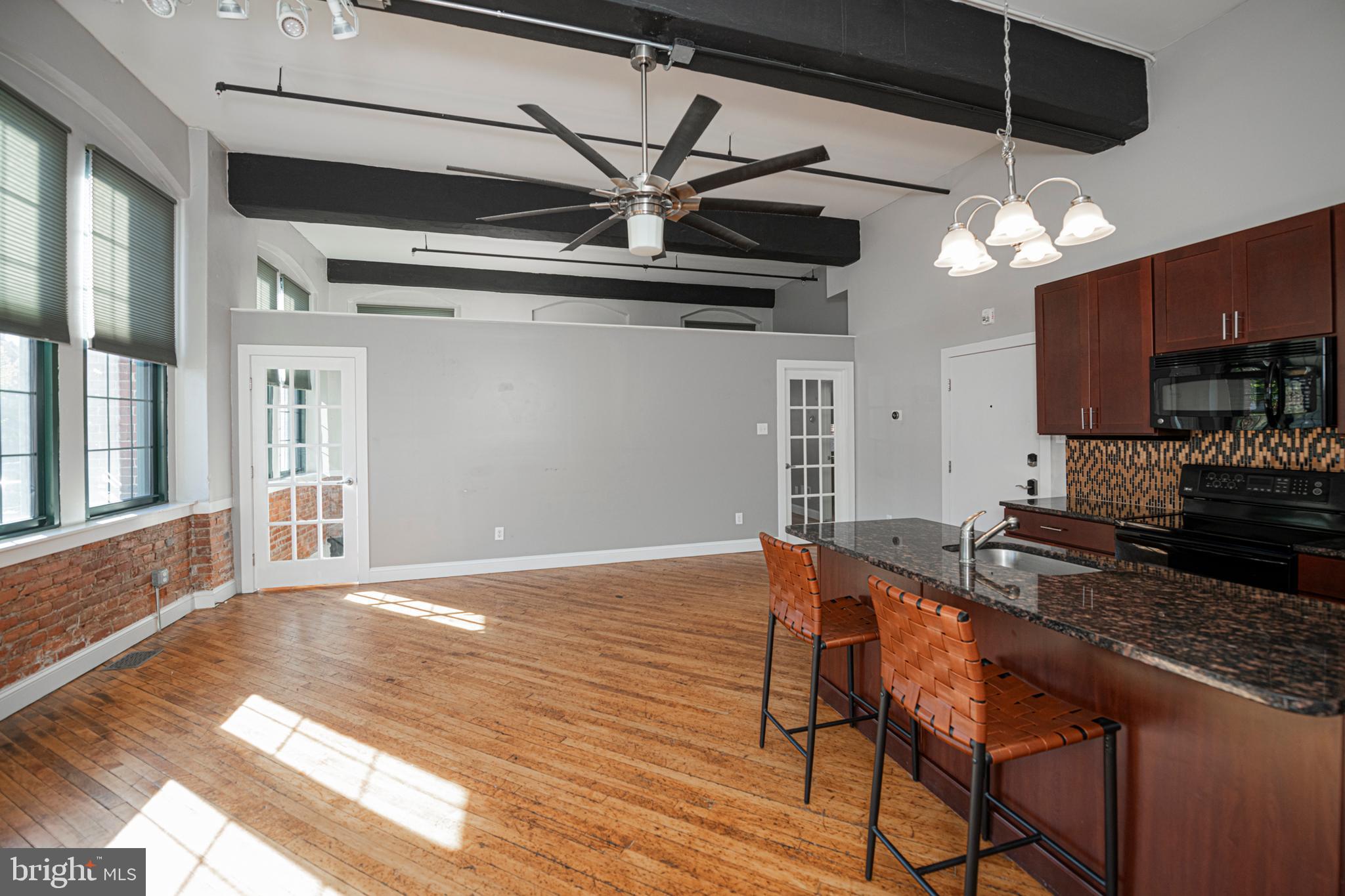 200 LINCOLN AVENUE 128