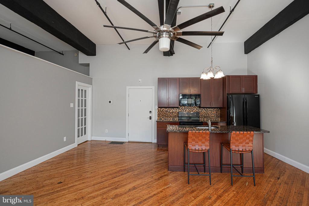 200 LINCOLN AVENUE 128