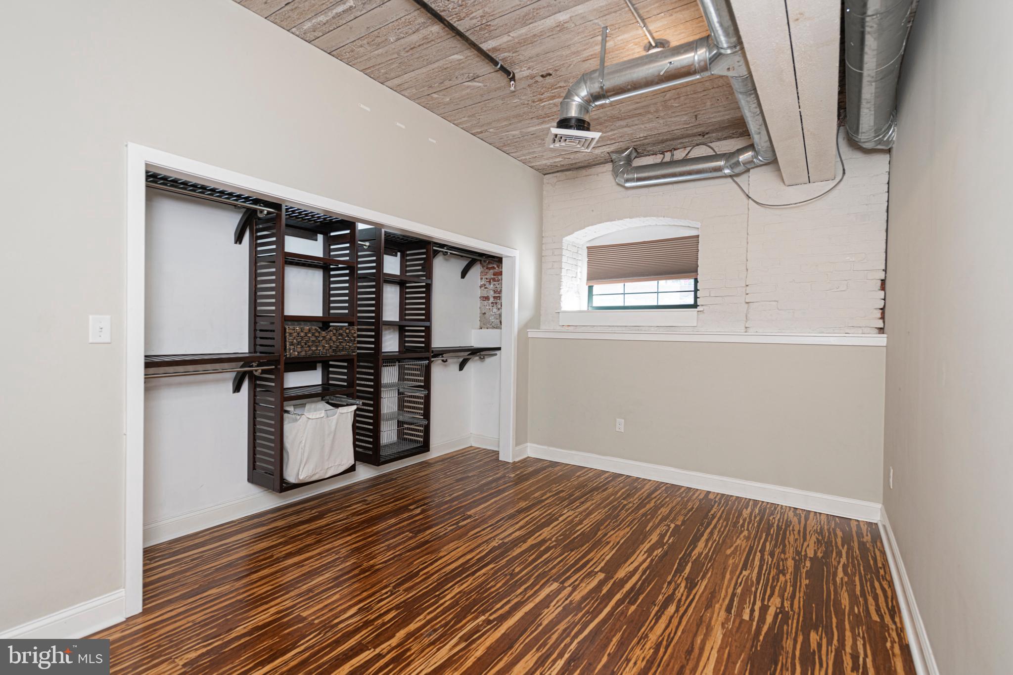 200 LINCOLN AVENUE 128