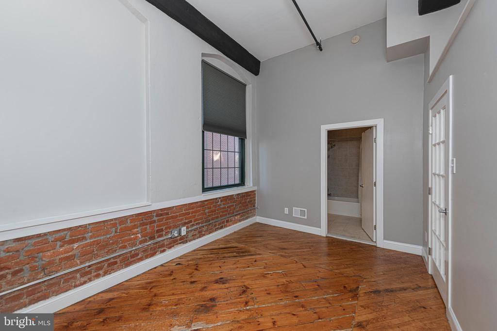 200 LINCOLN AVENUE 128