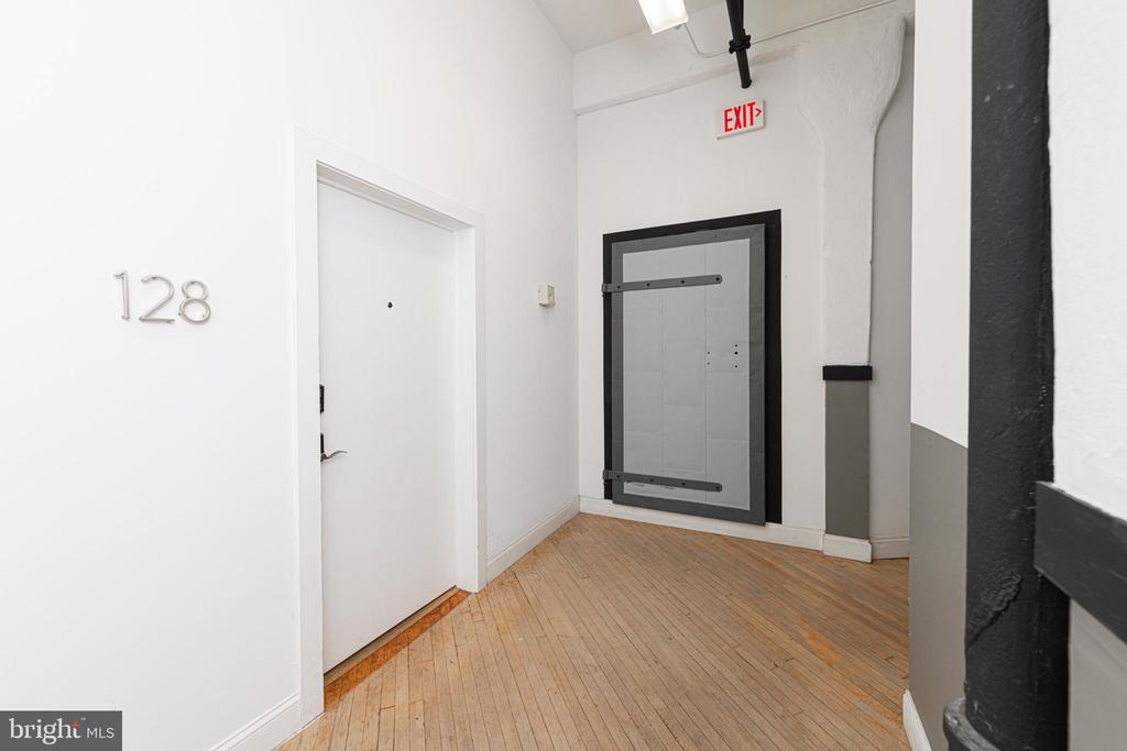 200 LINCOLN AVENUE 128