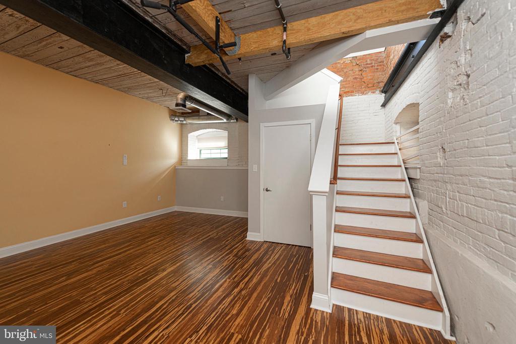 200 LINCOLN AVENUE 128