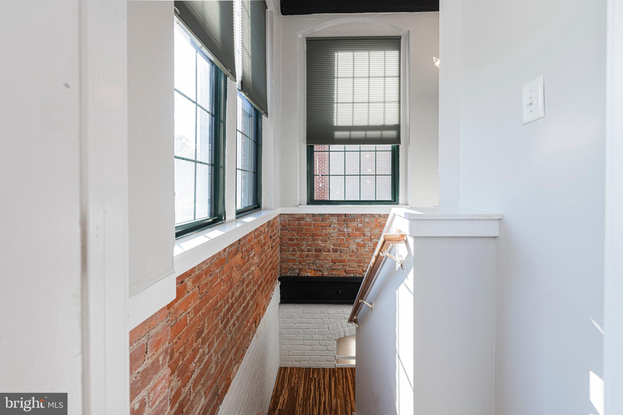 200 LINCOLN AVENUE 128