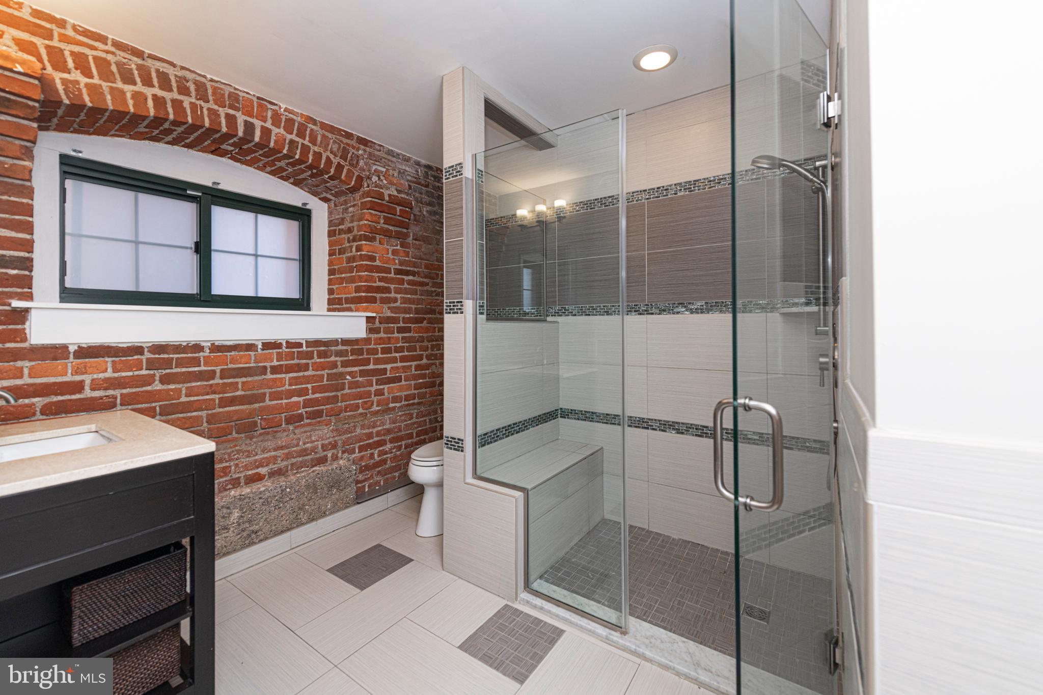 200 LINCOLN AVENUE 128