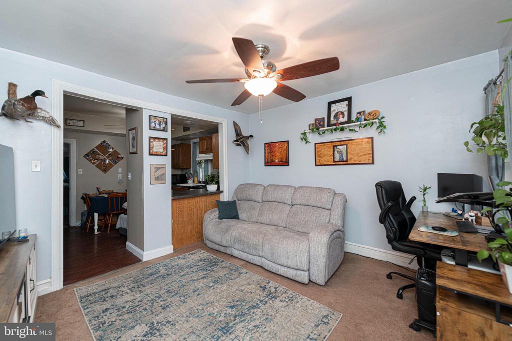 810 LATSHAW ROAD